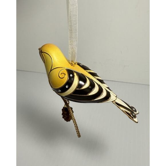 2008 Hallmark Keepsake “Goldfinch “ #4 in The Beauty of Birds Series Boxed - Picture 7 of 10
